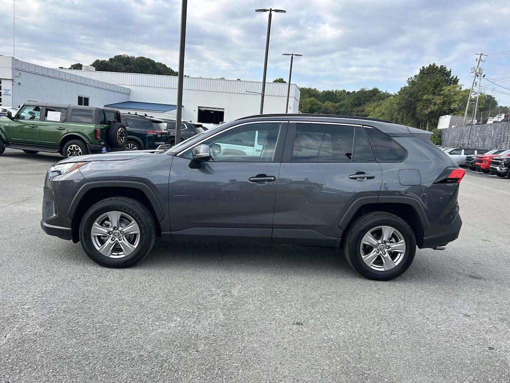 Used 2025 Toyota RAV4 XLE SUV