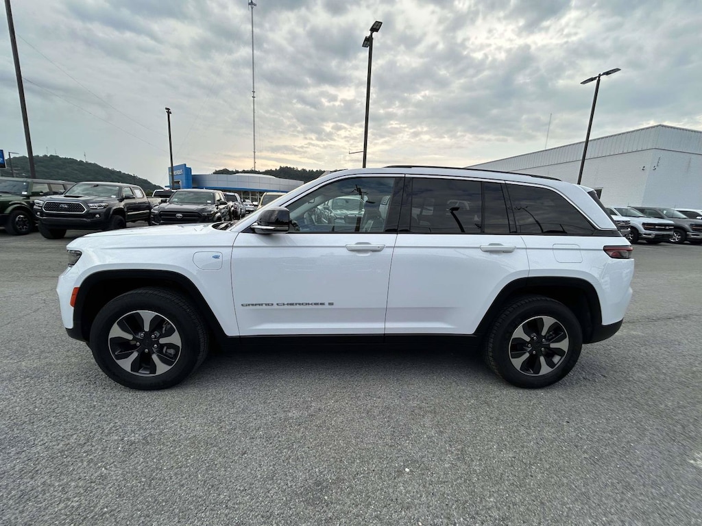 Used 2024 Jeep Grand Cherokee 4xe 4x4 SUV