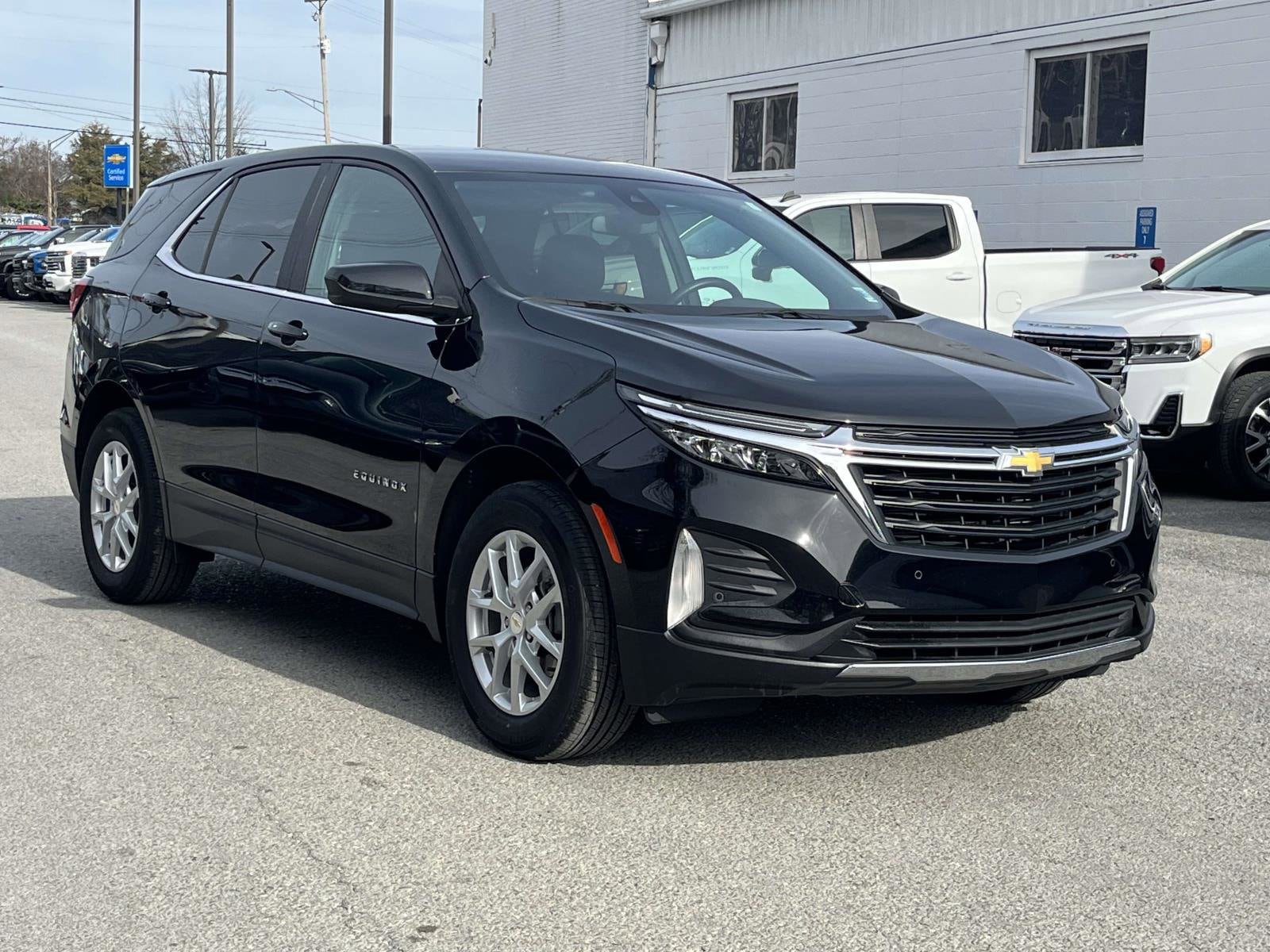 2024 Chevrolet Equinox LT's photo