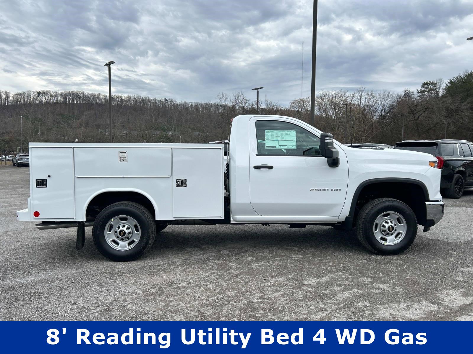 2025 Chevrolet Silverado 2500HD photo 2