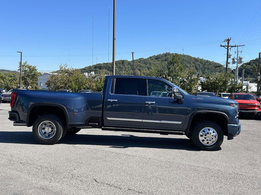 New 2026 Chevrolet Silverado 3500 HD High Country Truck
