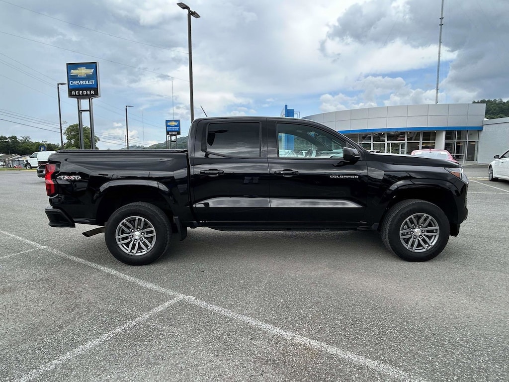 Used 2023 Chevrolet Colorado LT Truck Crew Cab