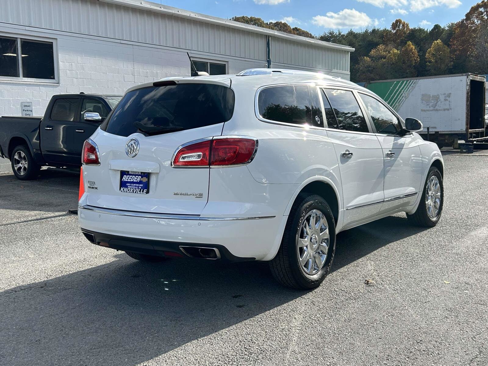 2017 Buick Enclave Premium photo 3