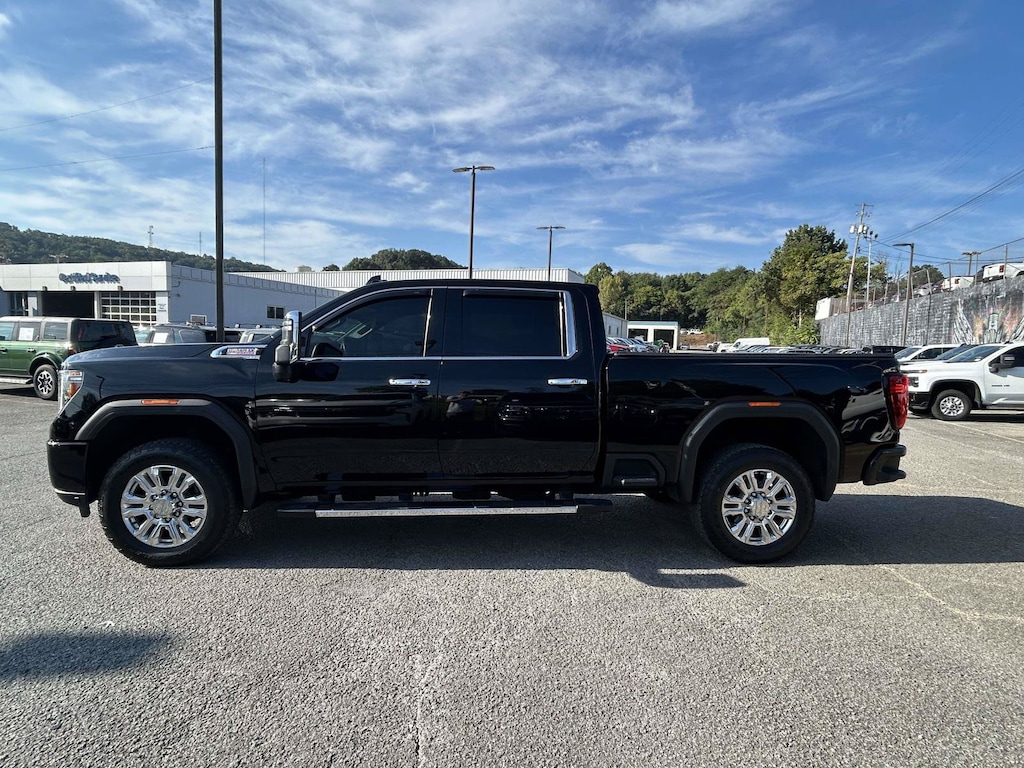 Used 2023 GMC Sierra 2500 HD Denali Truck Crew Cab