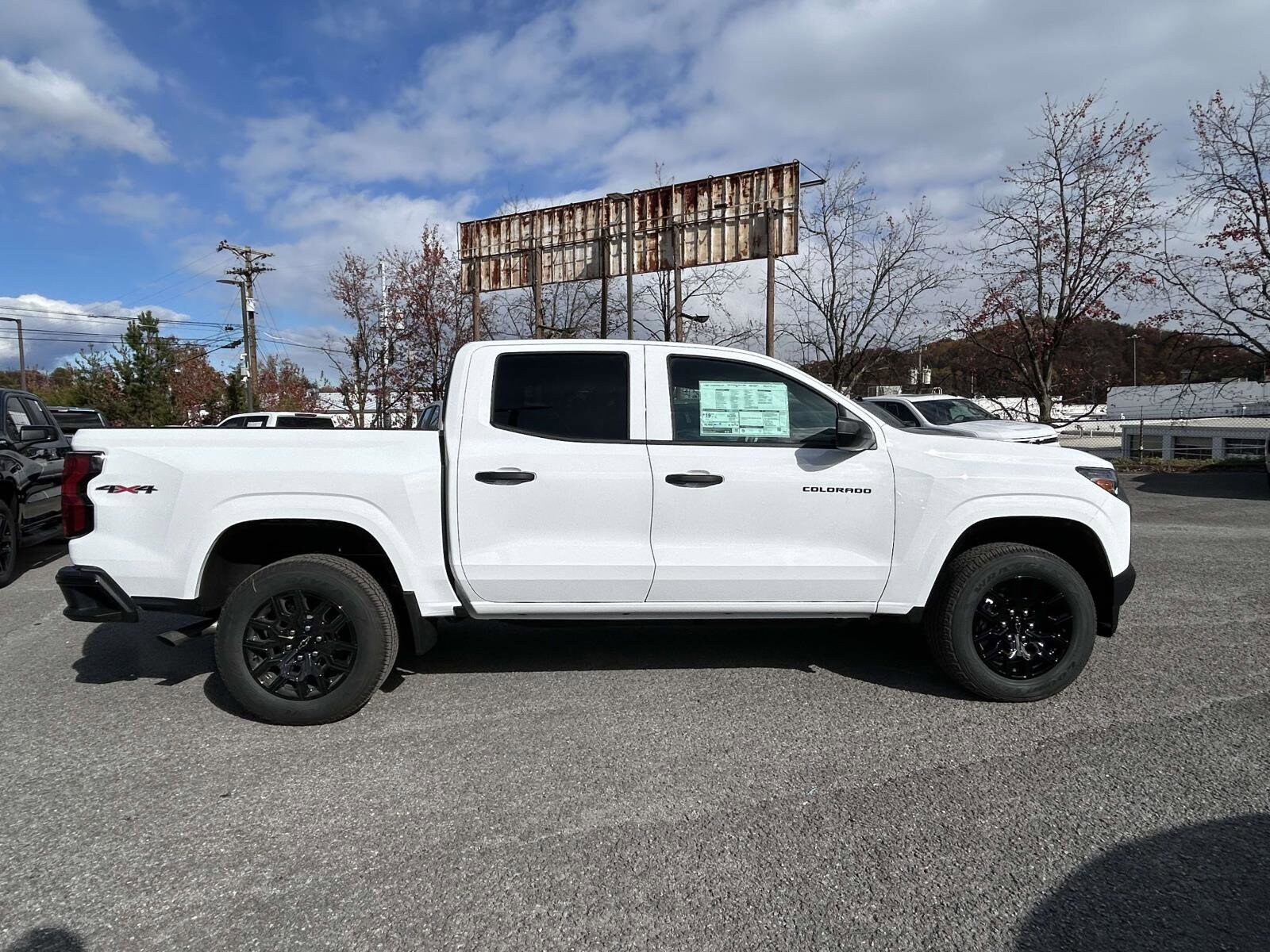 2026 Chevrolet Colorado Work Truck photo 2