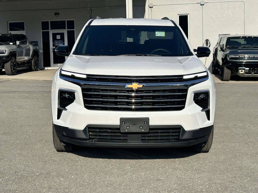 New 2027 Chevrolet Traverse LT SUV