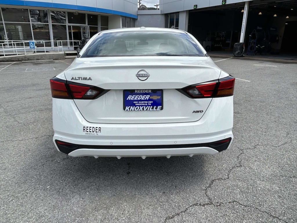 Used 2025 Nissan Altima SV Sedan