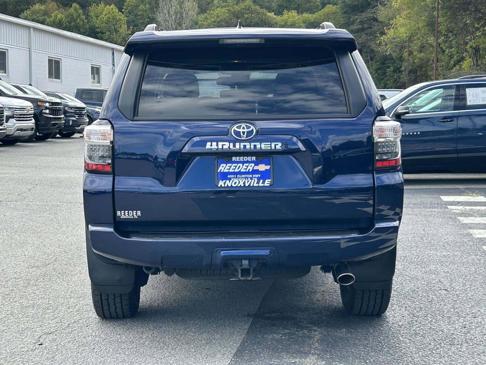 2022 Toyota 4Runner SR5 Premium photo 4
