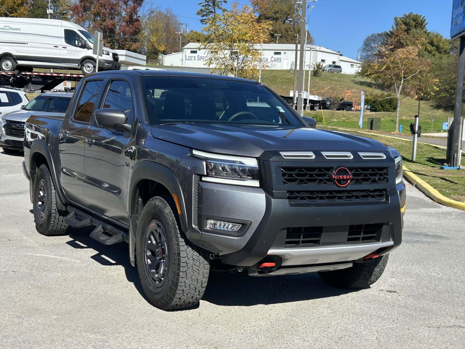 2025 Nissan Frontier PRO-4X's photo