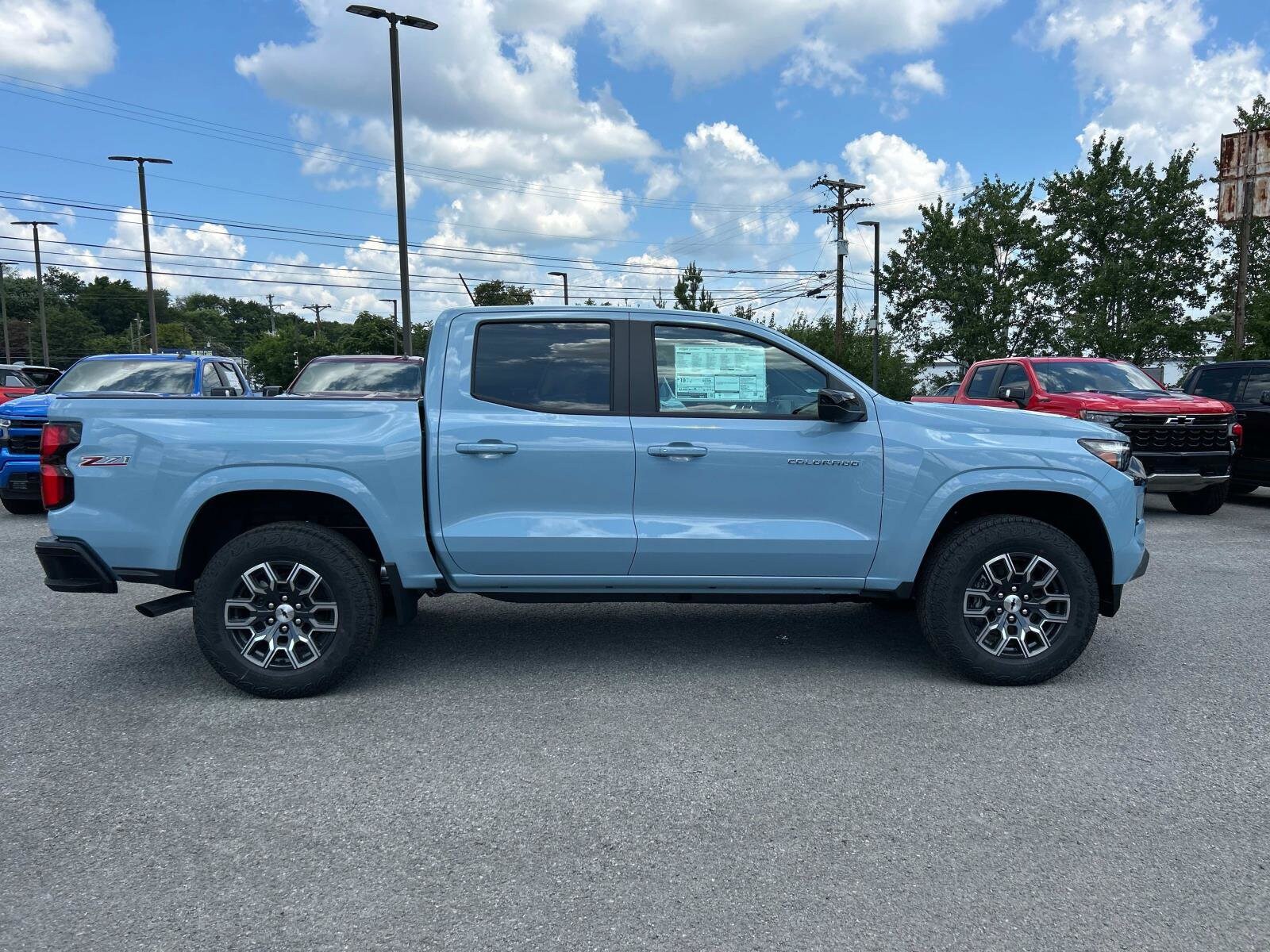 2026 Chevrolet Colorado Z71 photo 2
