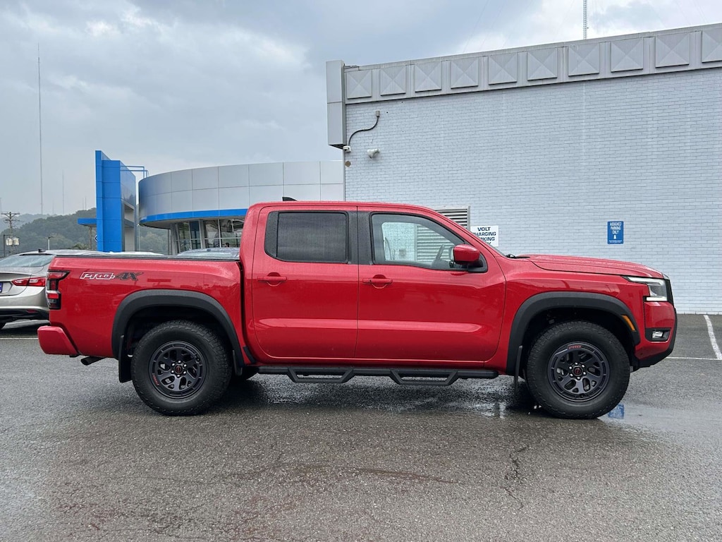 Used 2025 Nissan Frontier PRO-4X Truck Crew Cab