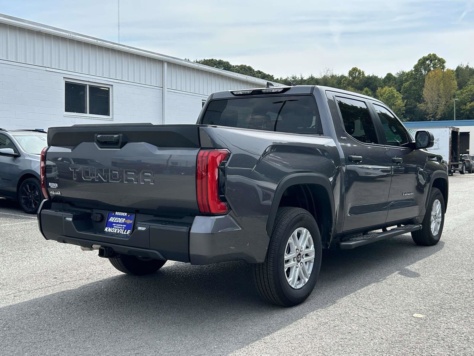 2025 Toyota Tundra SR5 CrewMax photo 3