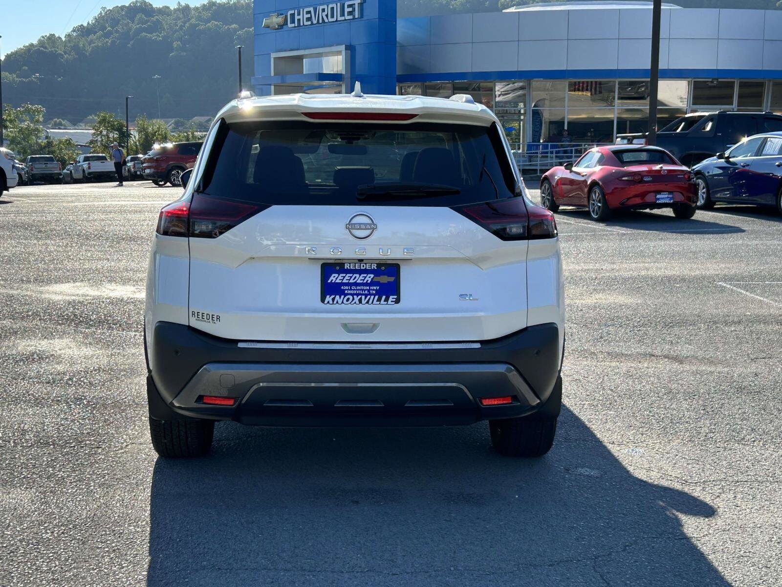 2023 Nissan Rogue SL photo 4