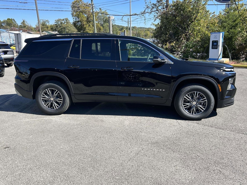 New 2026 Chevrolet Traverse LT SUV