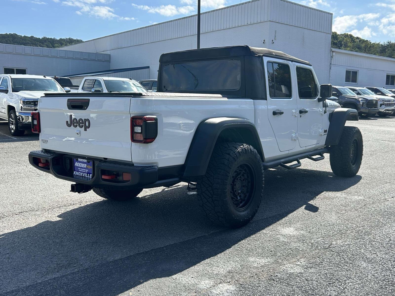 2021 Jeep Gladiator Rubicon photo 3
