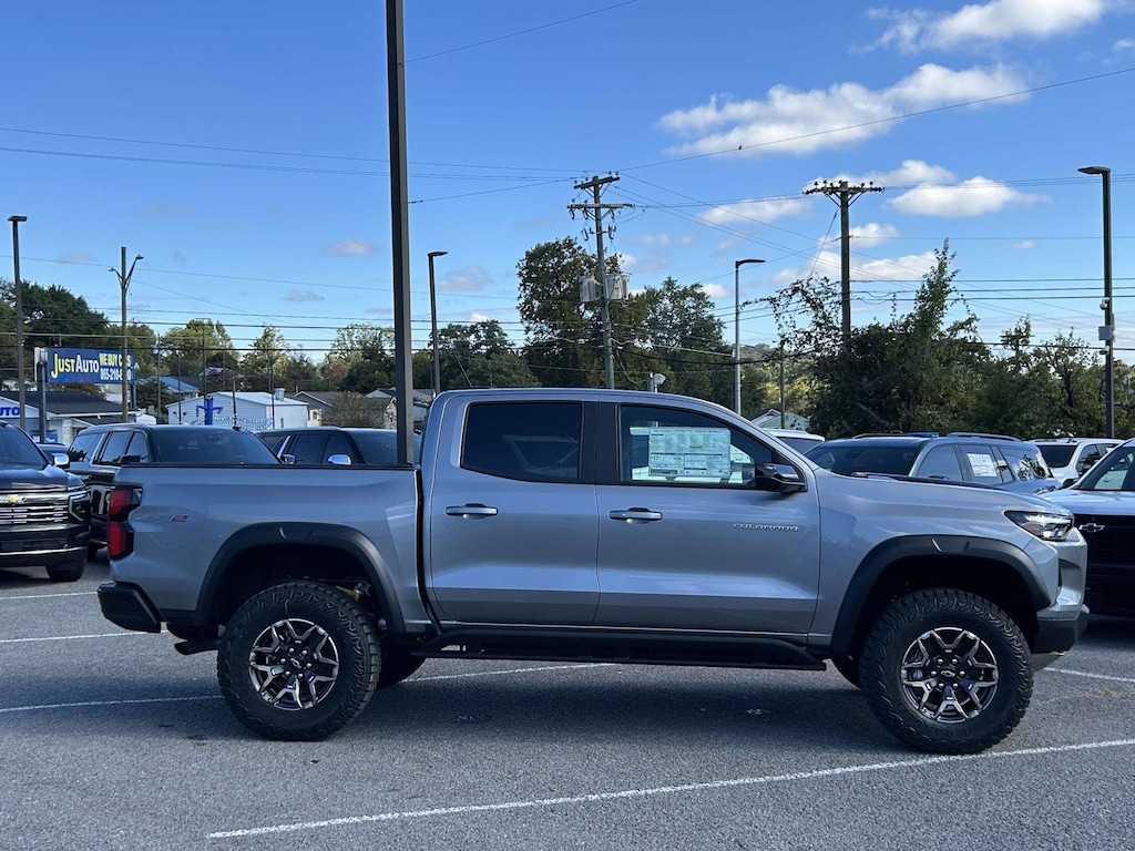 New 2026 Chevrolet Colorado ZR2 Truck