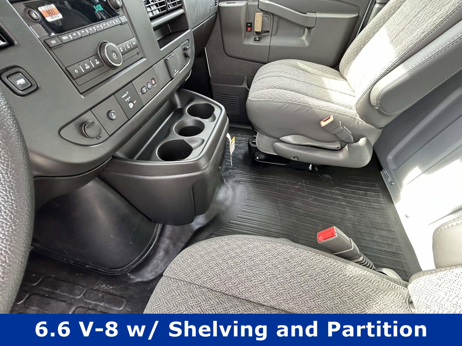 2025 Chevrolet Express Cargo Work Van - Photo 10