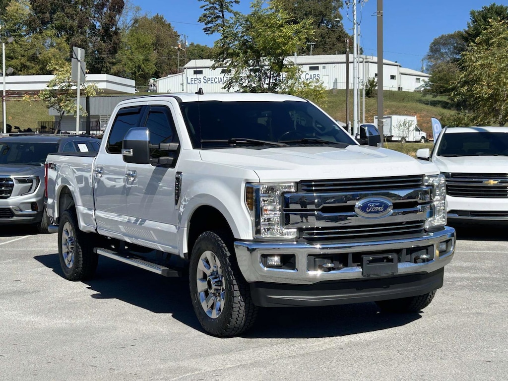 Used 2019 Ford Super Duty F-250 SRW Lariat Truck Crew Cab