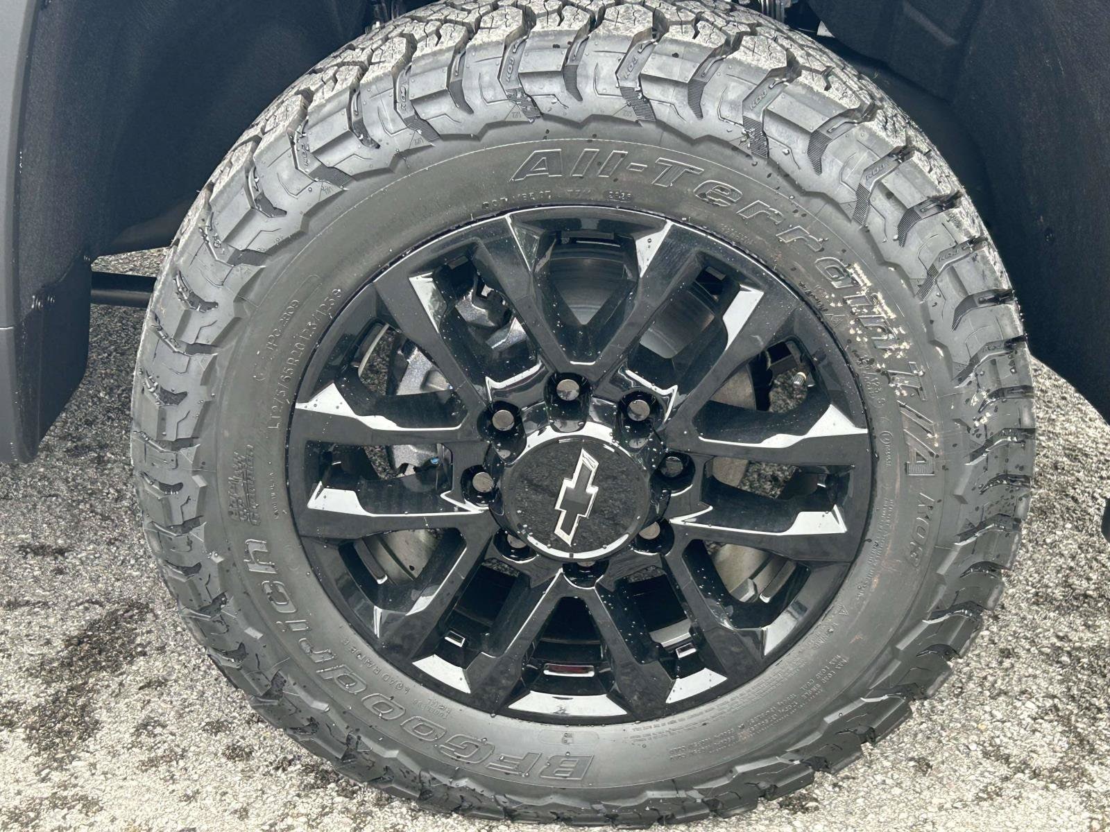 2026 Chevrolet Silverado 2500 HD LTZ - Photo 9