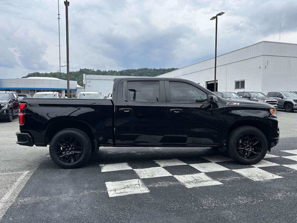 Used 2024 Chevrolet Silverado 1500 RST Truck Crew Cab