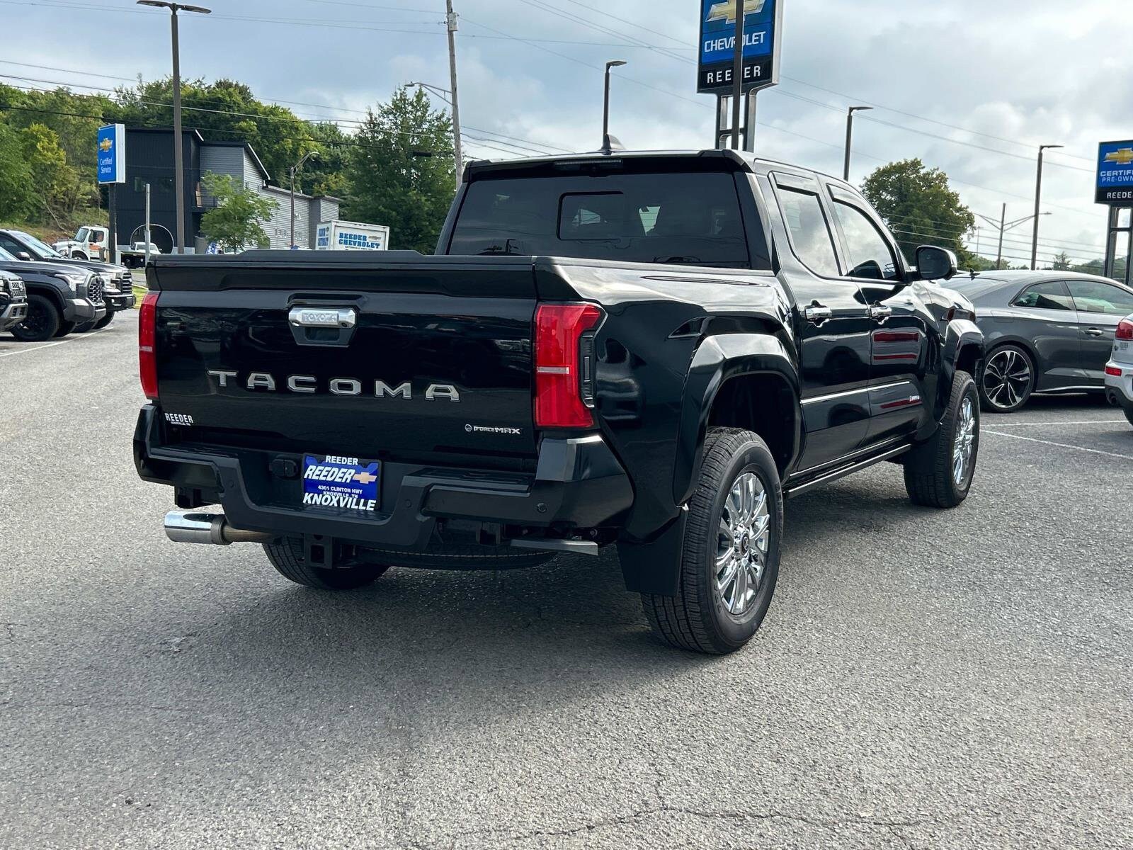 2025 Toyota Tacoma TRD Sport photo 3