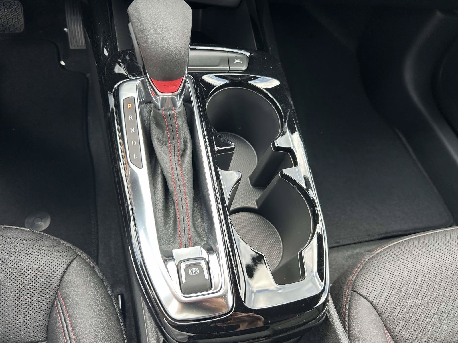 2026 Chevrolet Trax RS - Photo 19