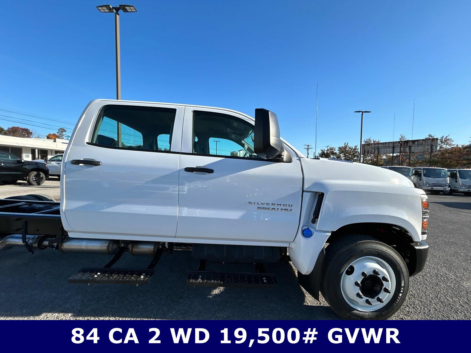 2024 Chevrolet Silverado 5500HD Work Truck photo 2