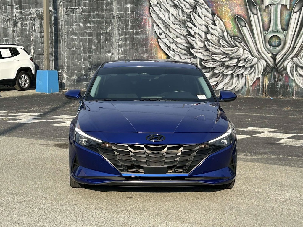 Used 2023 Hyundai Elantra SEL Sedan