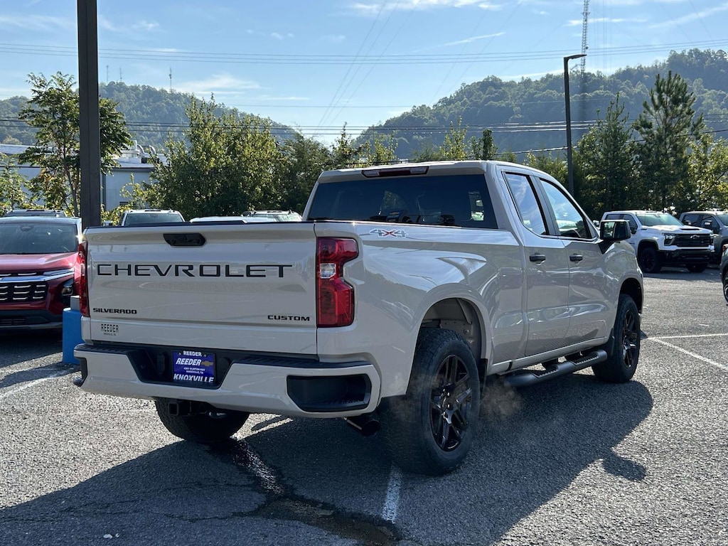 New 2026 Chevrolet Silverado 1500 Custom Truck