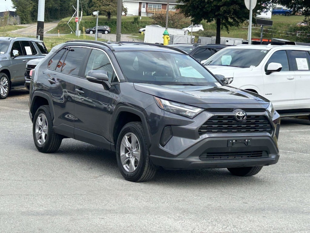 Used 2025 Toyota RAV4 XLE SUV