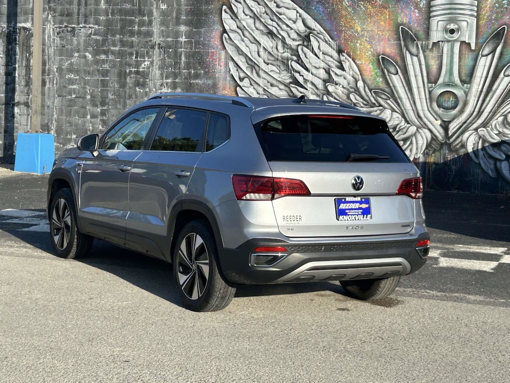 Used 2024 Volkswagen Taos SE SUV
