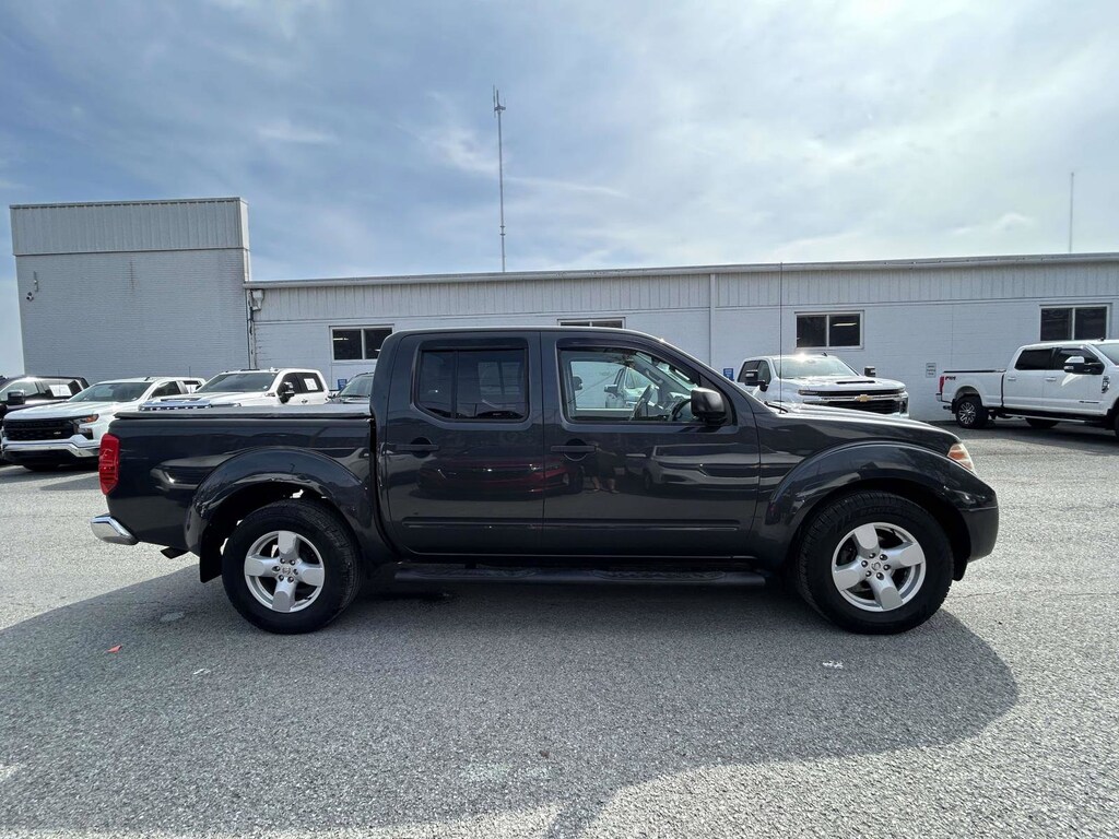 Used 2013 Nissan Frontier SV Truck Crew Cab