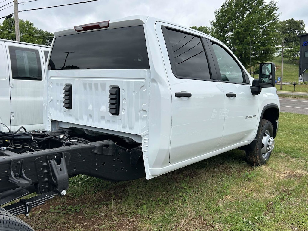 New 2026 Chevrolet Silverado 3500 HD Chassis Cab Work Truck Truck