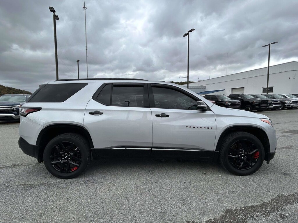 Used 2020 Chevrolet Traverse Premier SUV