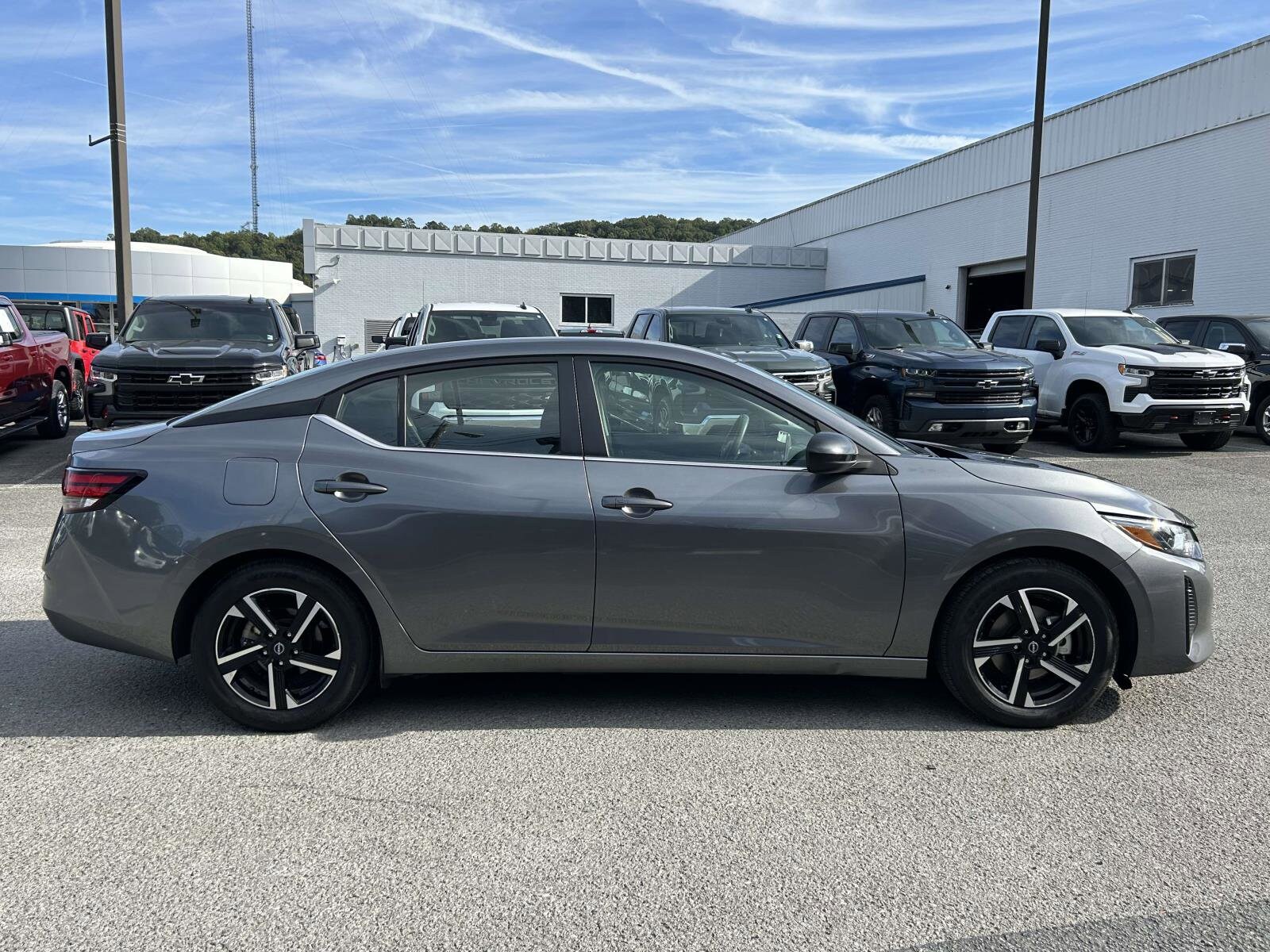 2024 Nissan Sentra SV photo 2