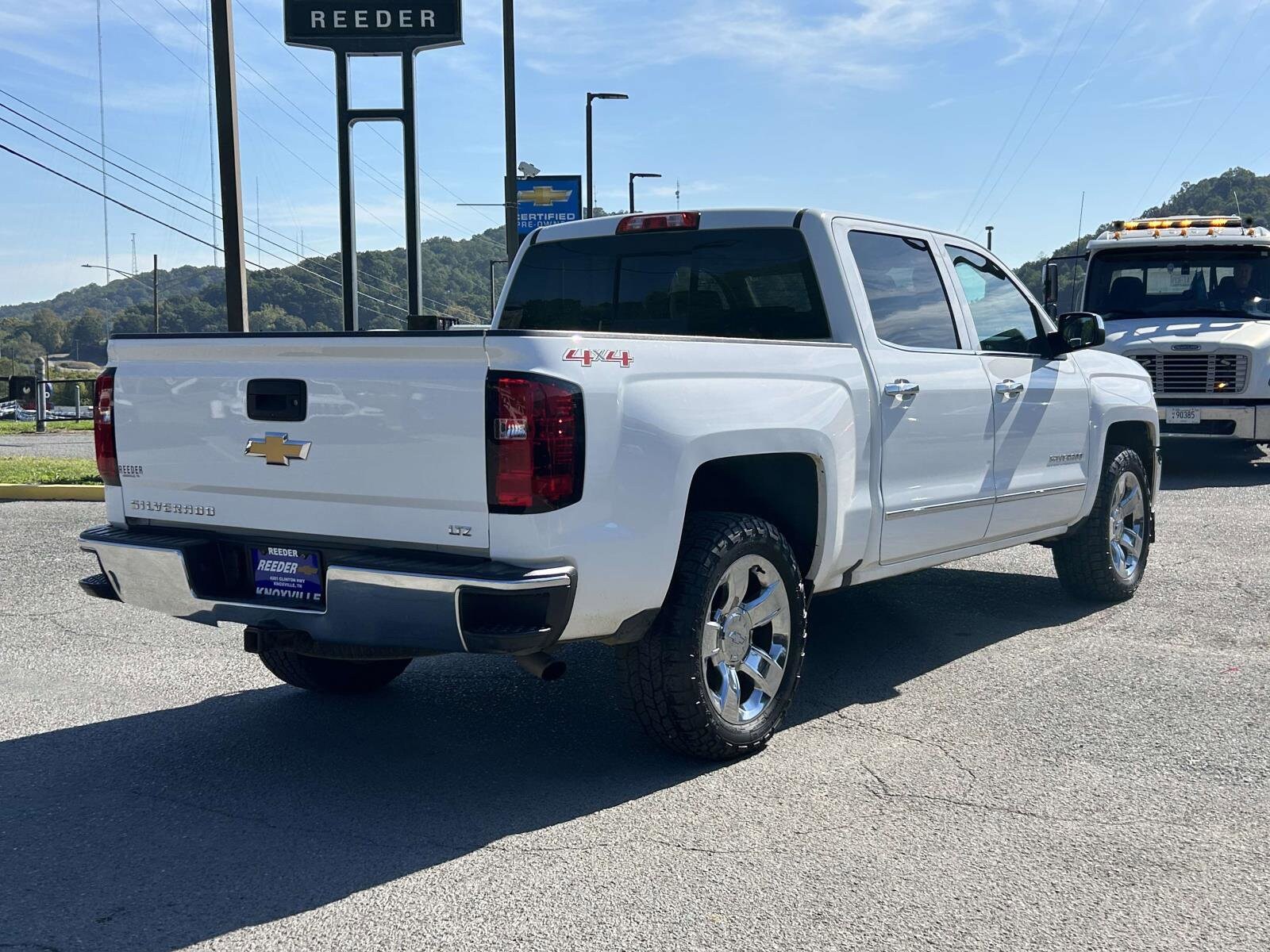 2017 Chevrolet Silverado 1500 LTZ photo 3