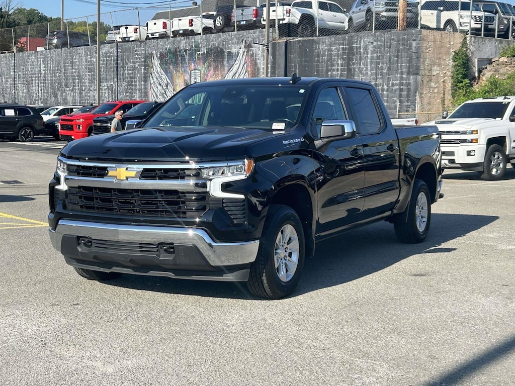 Used 2025 Chevrolet Silverado 1500 LT Truck Crew Cab