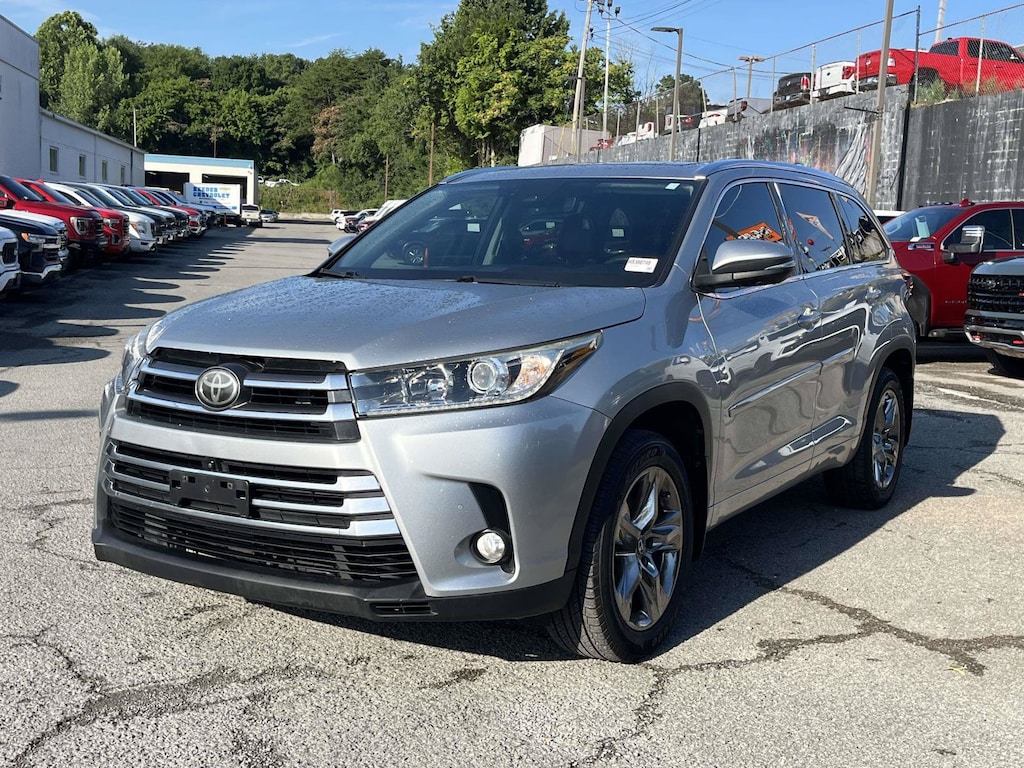 Used 2017 Toyota Highlander Limited SUV