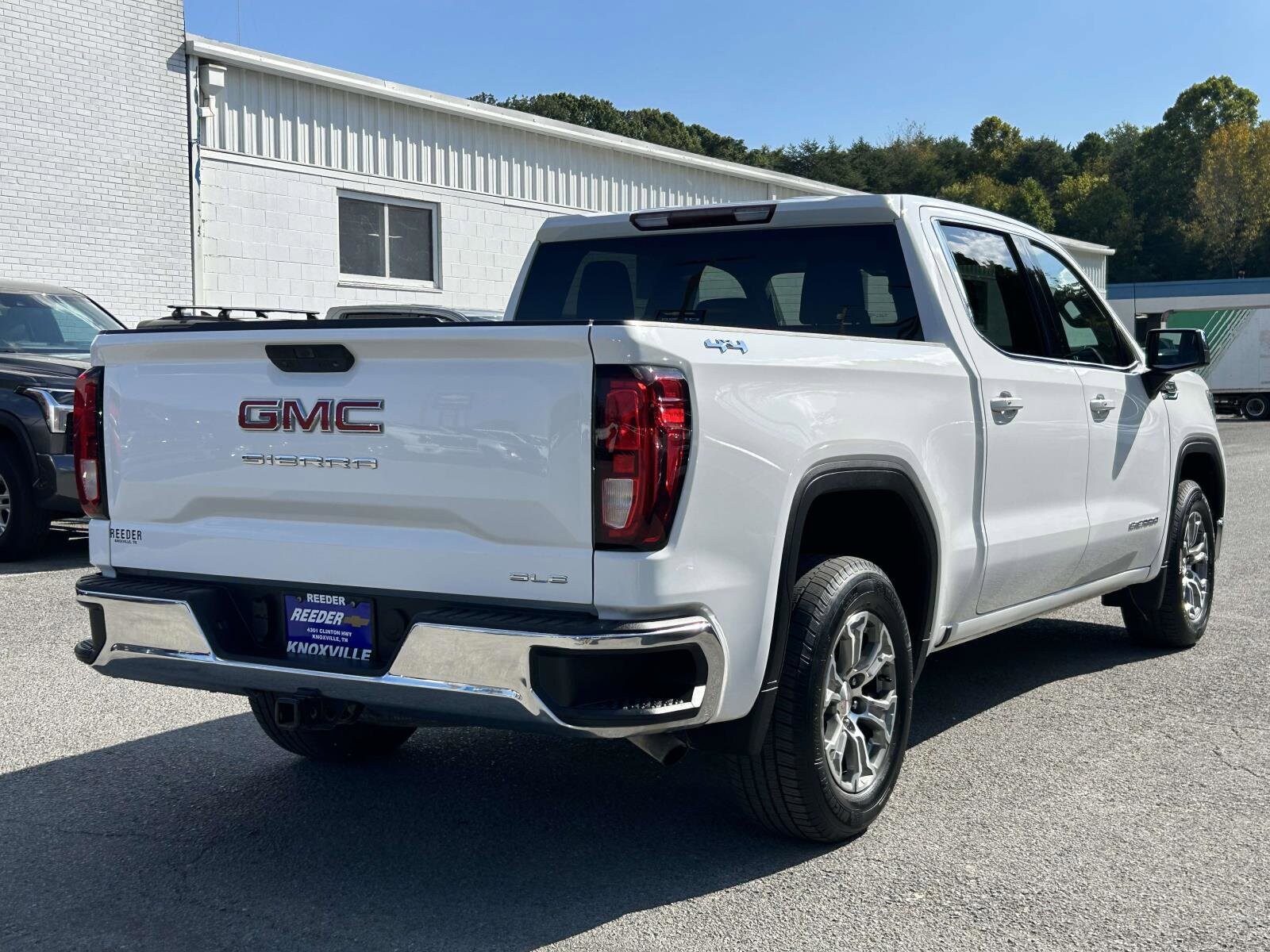 2020 Gmc Sierra 1500 SLE photo 2