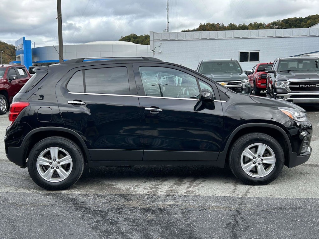 Used 2020 Chevrolet Trax LT SUV