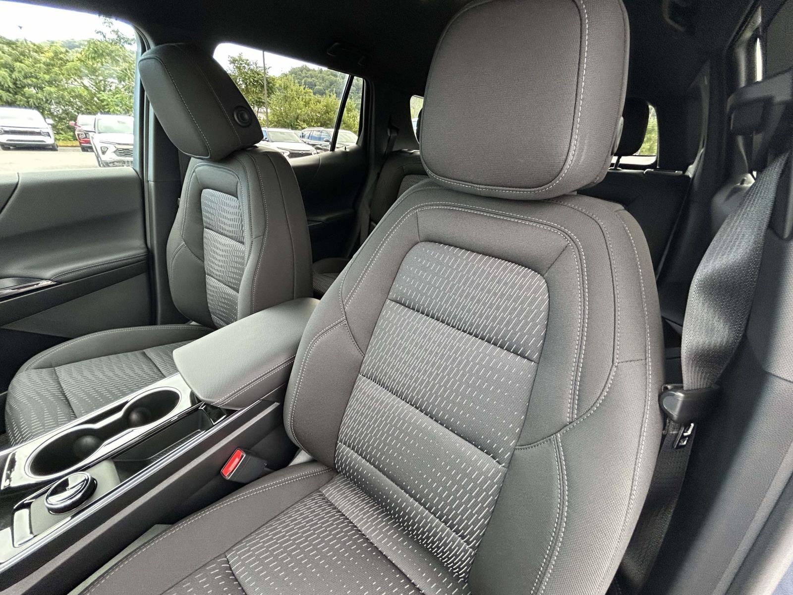 2027 Chevrolet Equinox LT - Photo 16