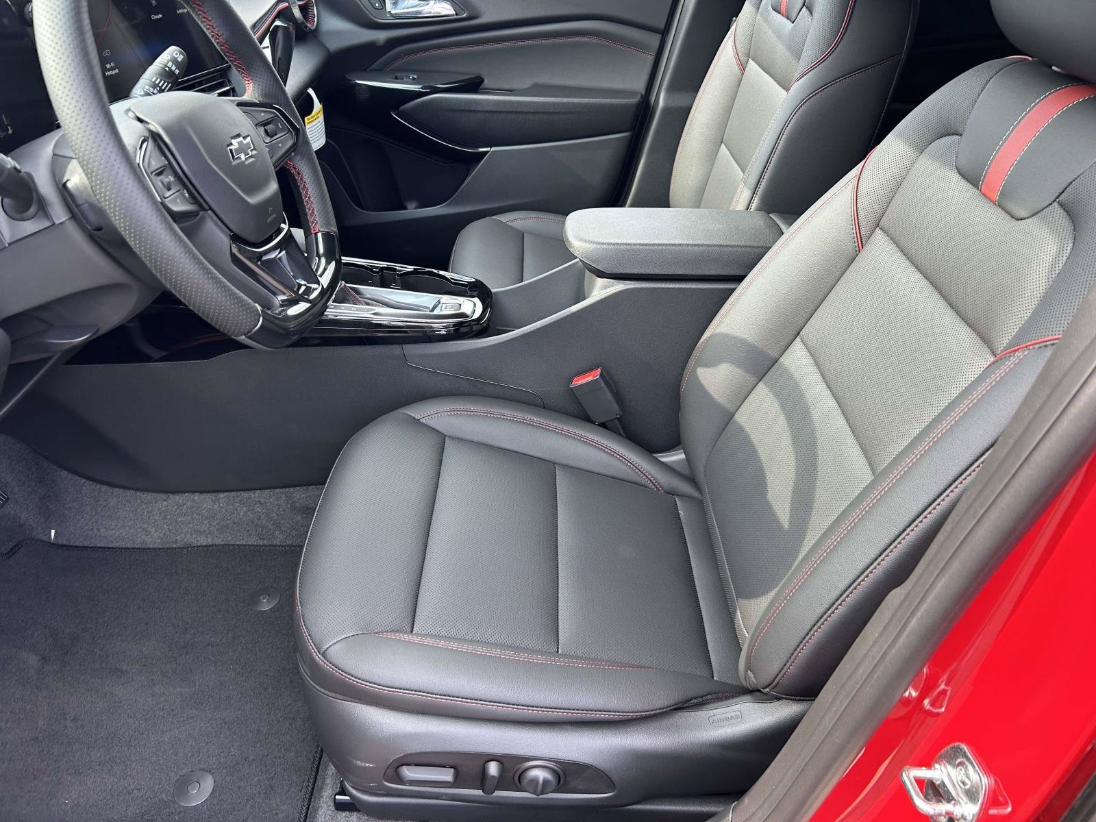2026 Chevrolet Trax RS - Photo 15