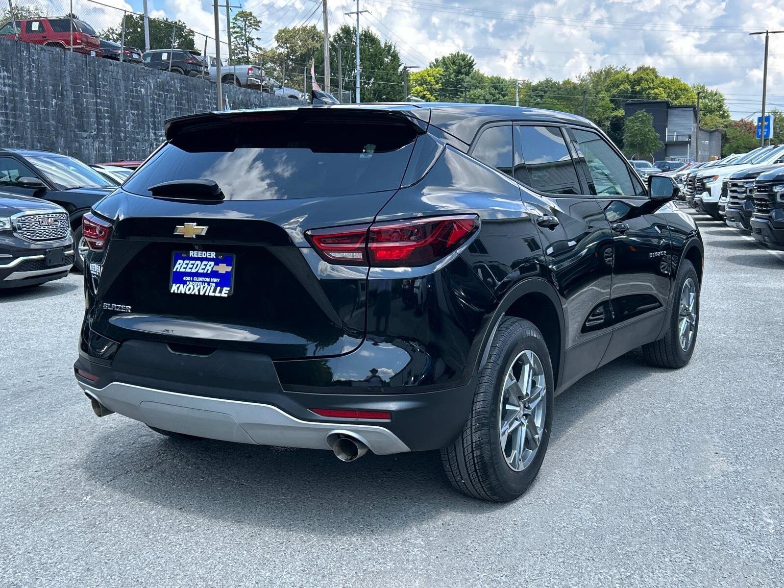 2023 Chevrolet Blazer 2LT photo 3