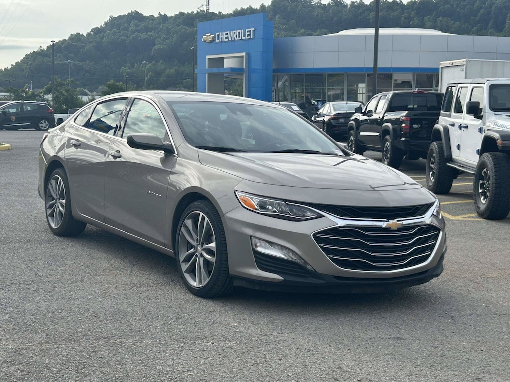 Used 2024 Chevrolet Malibu 2LT Sedan