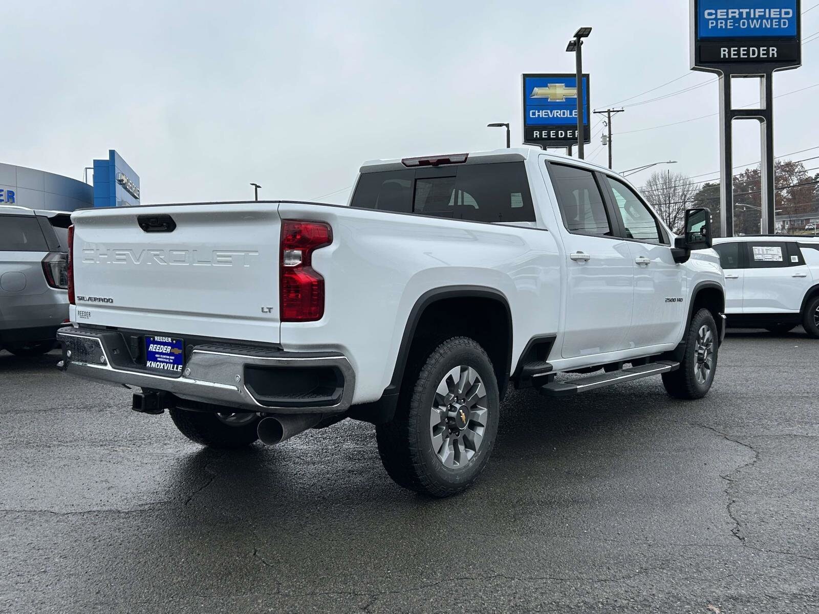 2026 Chevrolet Silverado 2500HD LT photo 3