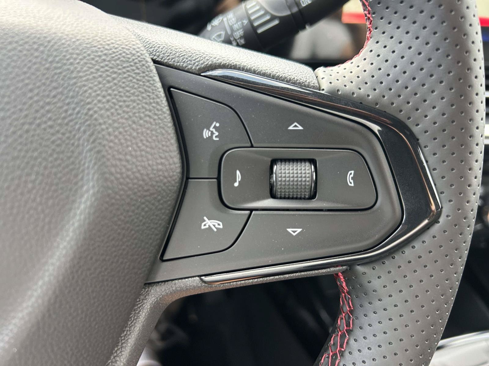 2026 Chevrolet Trax RS - Photo 23