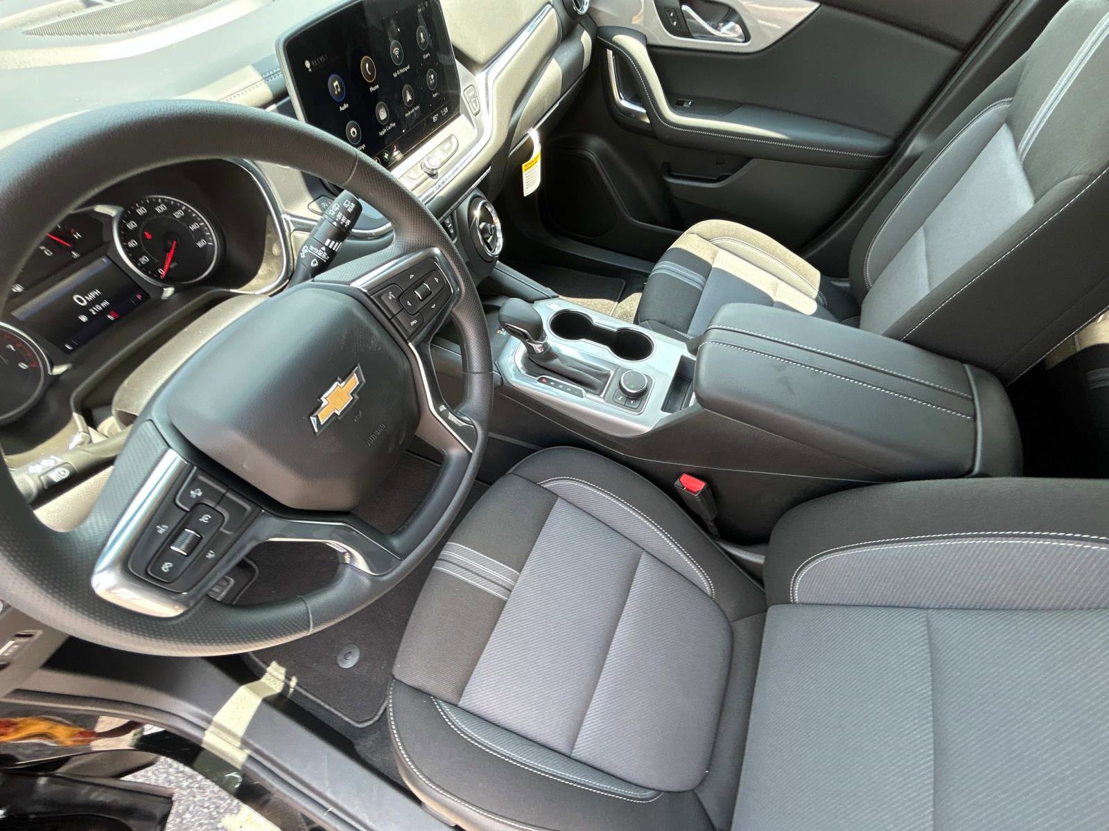 2025 Chevrolet Blazer 2LT - Photo 10