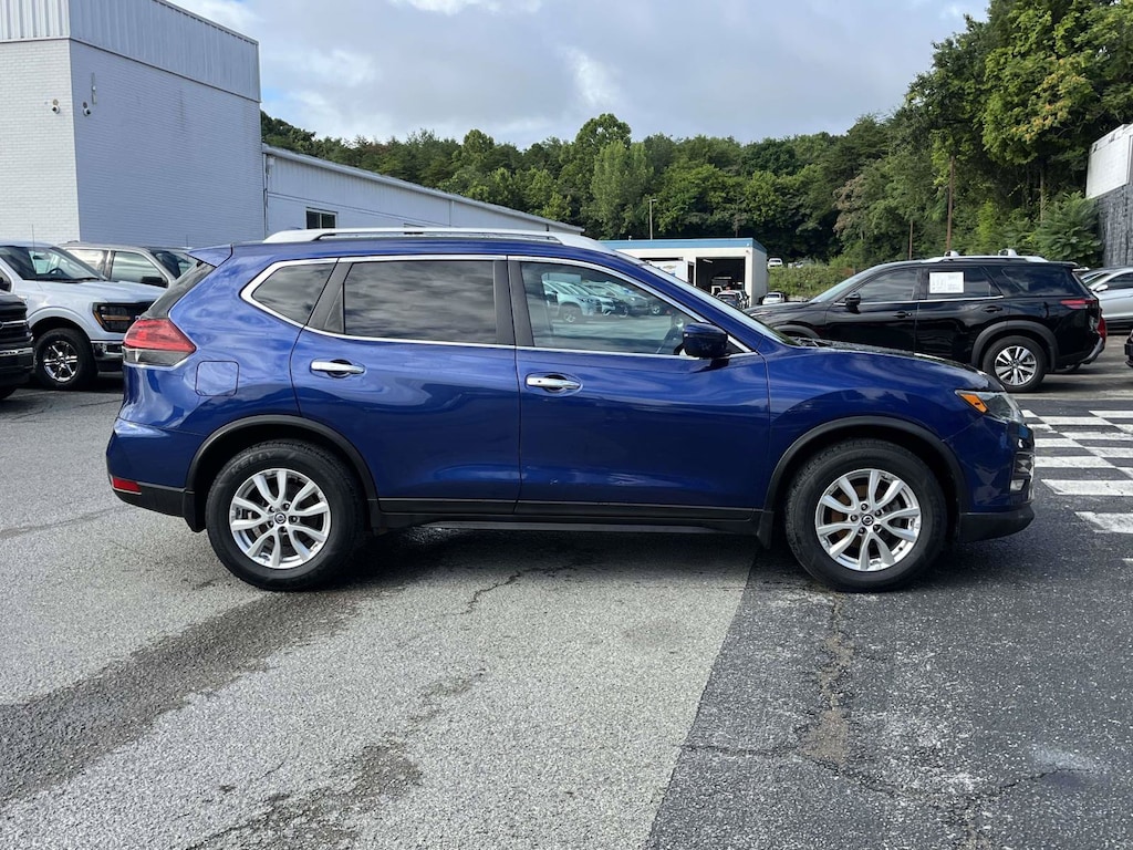 Used 2018 Nissan Rogue SV SUV