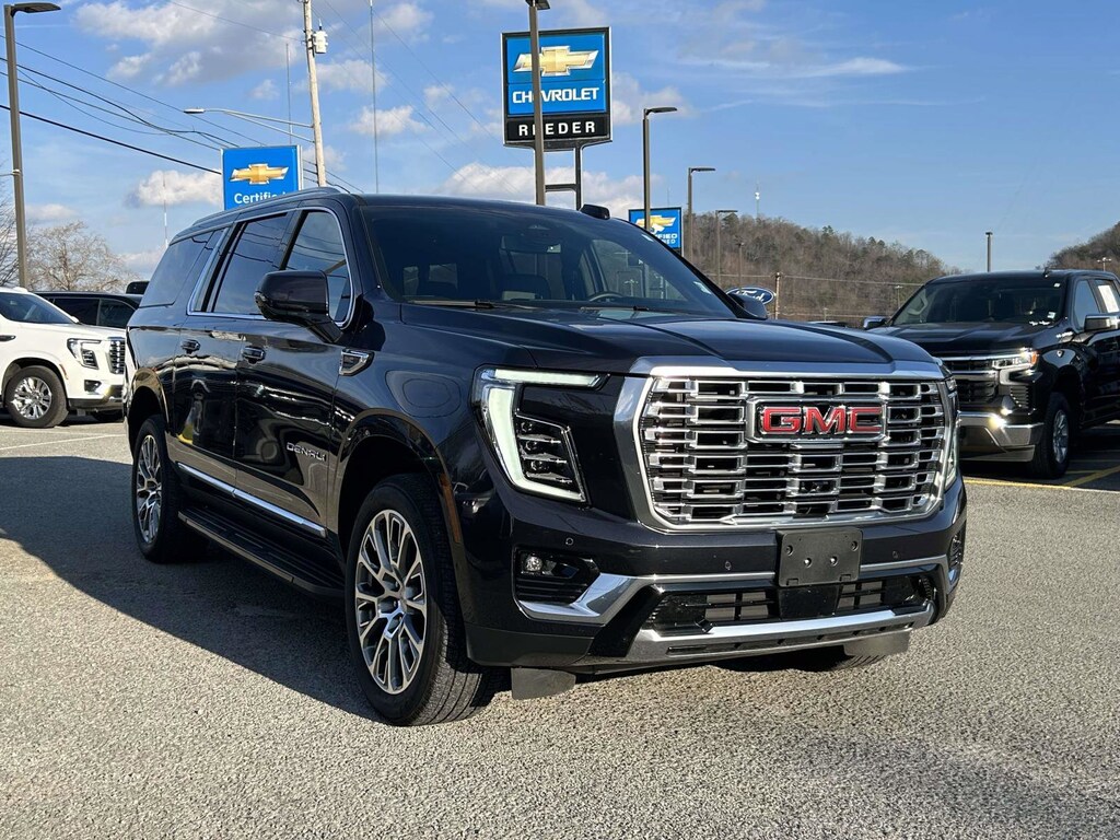 Used 2025 GMC Yukon XL Denali SUV