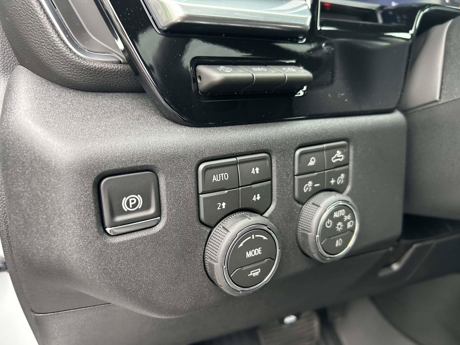 2026 Chevrolet Silverado 2500 HD LTZ - Photo 22